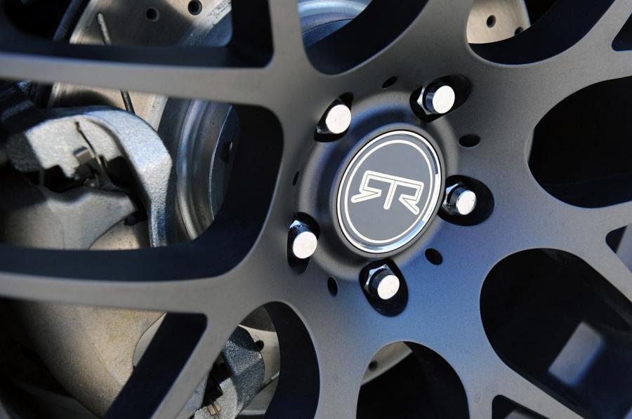  Ford Mustang RTR Package 2010 года  (фото 33 из 65)